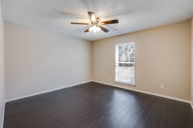 4129 Hackmore Loop, Irving, TX 75061