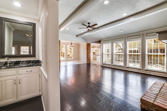 4129 Hackmore Loop, Irving, TX 75061