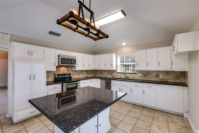 4129 Hackmore Loop, Irving, TX 75061