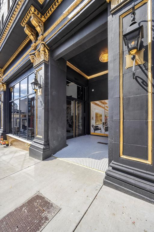 117 E 7th St Apt 407C, Chattanooga, TN 37402