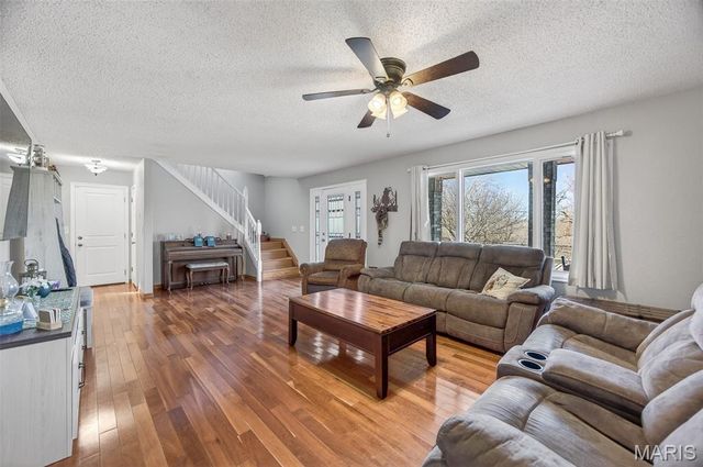 1105 Old Highway H, Waynesville, MO 65583