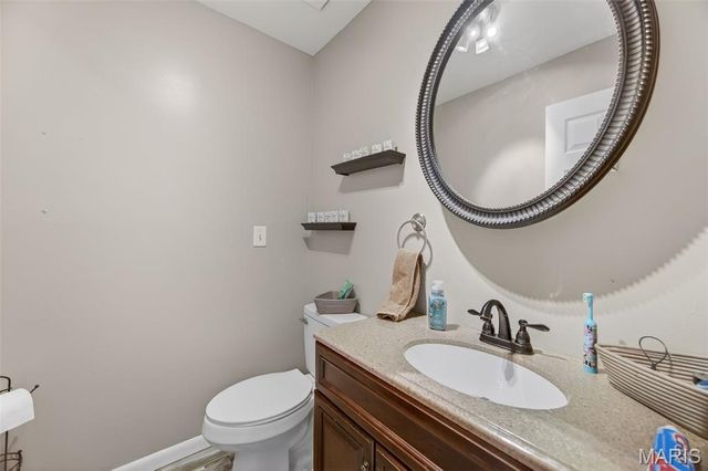 1105 Old Highway H, Waynesville, MO 65583