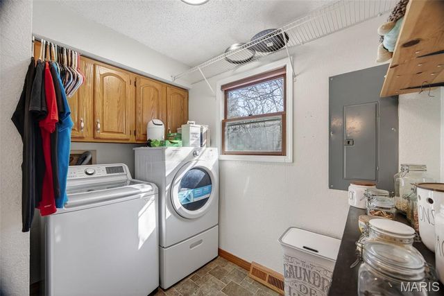 1105 Old Highway H, Waynesville, MO 65583