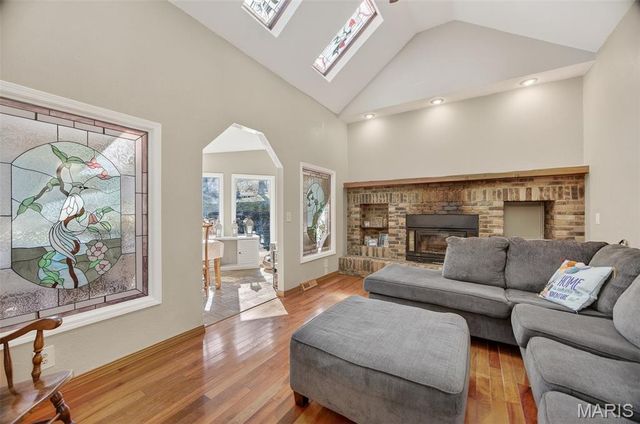 1105 Old Highway H, Waynesville, MO 65583