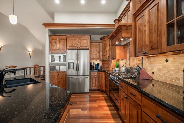 8926 E Courtview Ln, Spokane, WA 99217