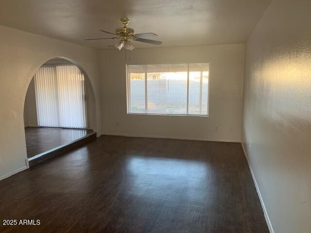 9761 N 68TH Lane, Peoria, AZ 85345