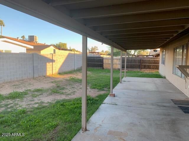 9761 N 68TH Lane, Peoria, AZ 85345