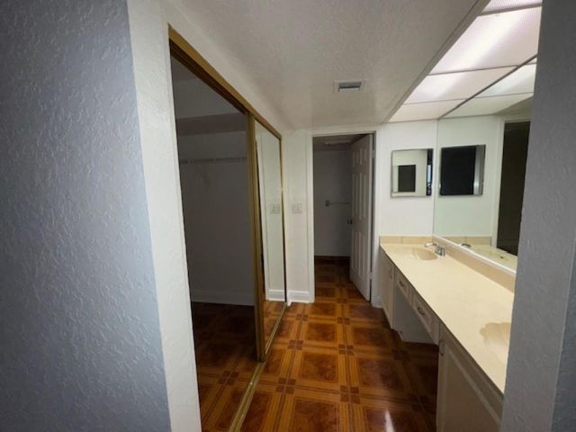 8740 NW 40th St 405, Coral Springs, FL 33065