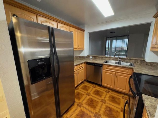 8740 NW 40th St 405, Coral Springs, FL 33065