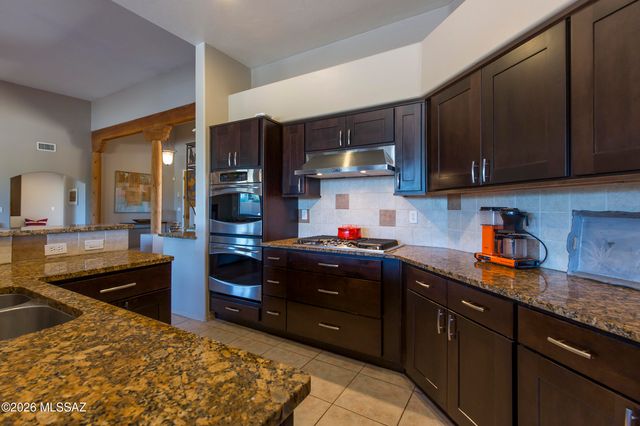 3527 W Desert Tulip Court, Tucson, AZ 85745