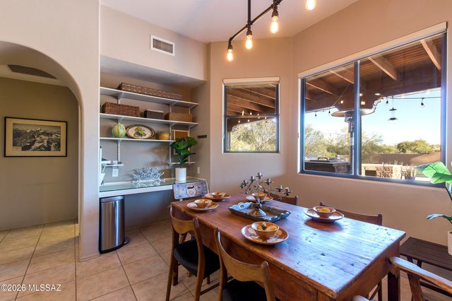 3527 W Desert Tulip Court, Tucson, AZ 85745