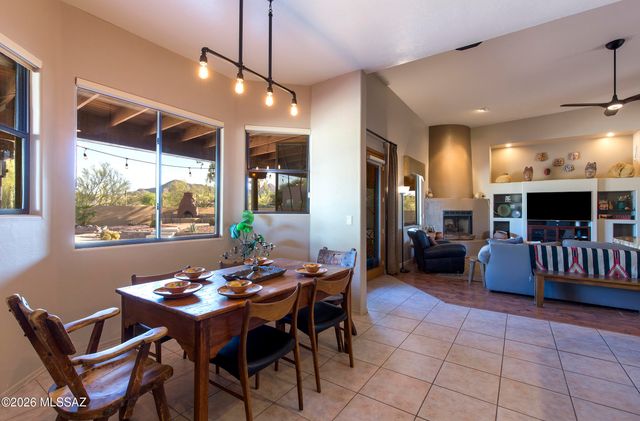 3527 W Desert Tulip Court, Tucson, AZ 85745
