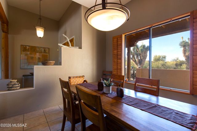 3527 W Desert Tulip Court, Tucson, AZ 85745