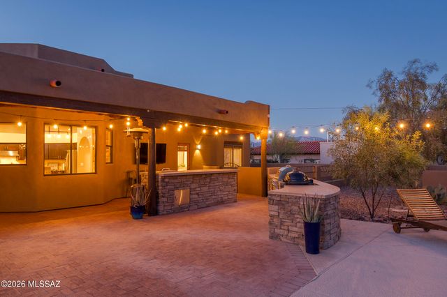 3527 W Desert Tulip Court, Tucson, AZ 85745