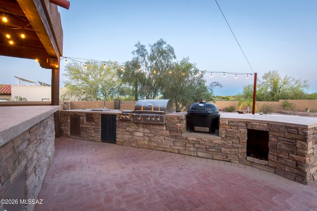 3527 W Desert Tulip Court, Tucson, AZ 85745