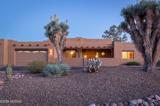 3527 W Desert Tulip Court, Tucson, AZ 85745