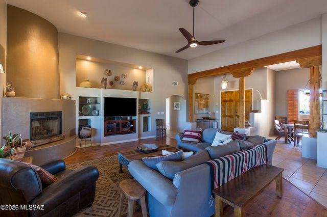 3527 W Desert Tulip Court, Tucson, AZ 85745