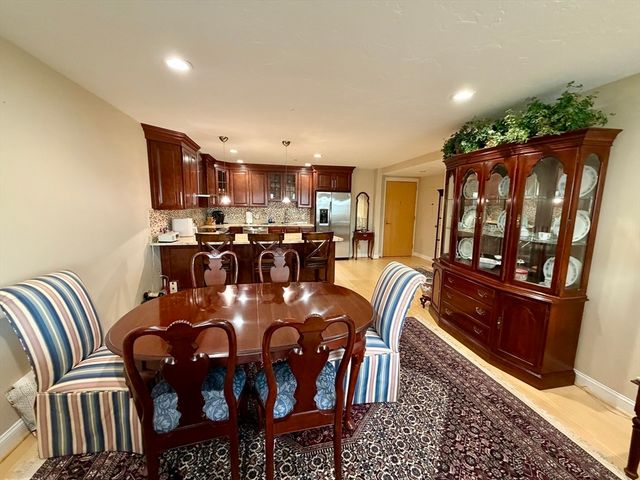 2001 Marina Dr 410, Quincy, MA 02171