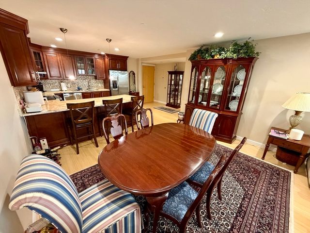 2001 Marina Dr 410, Quincy, MA 02171
