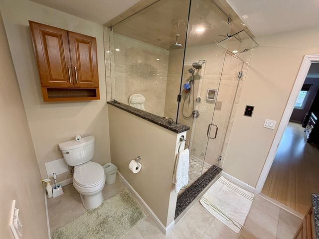 2001 Marina Dr 410, Quincy, MA 02171
