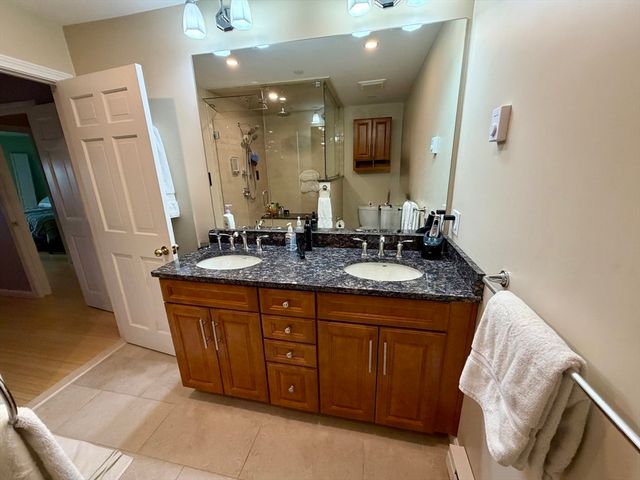2001 Marina Dr 410, Quincy, MA 02171