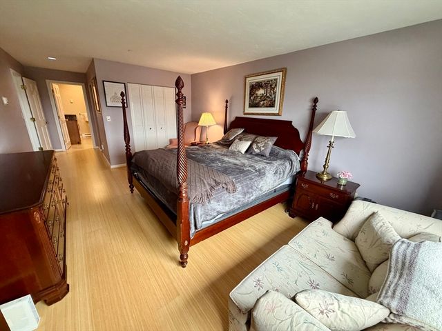 2001 Marina Dr 410, Quincy, MA 02171