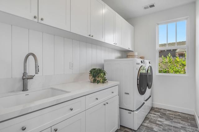 598 Paloma Court, Encinitas, CA 92024