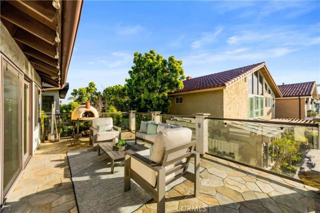 16455 Ladona Circle, Huntington Beach, CA 92649