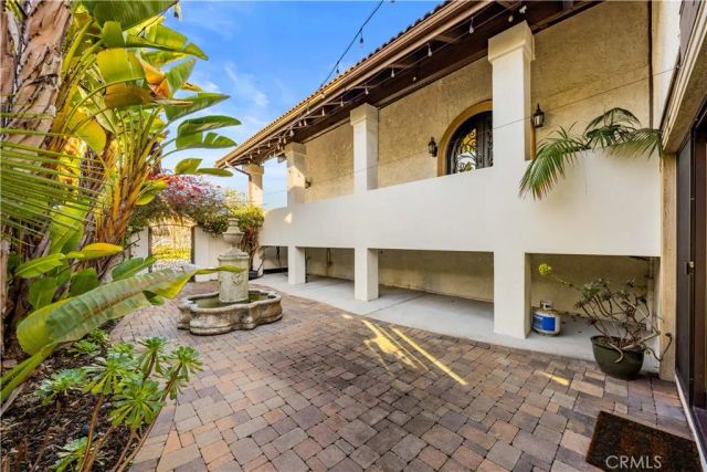 16455 Ladona Circle, Huntington Beach, CA 92649