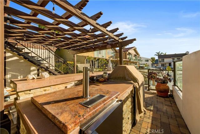 16455 Ladona Circle, Huntington Beach, CA 92649