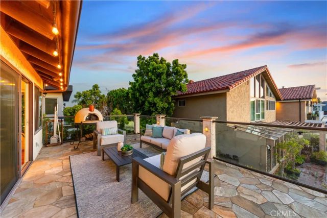 16455 Ladona Circle, Huntington Beach, CA 92649