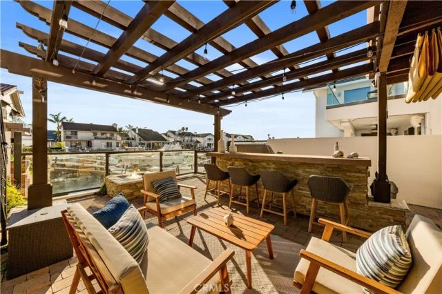 16455 Ladona Circle, Huntington Beach, CA 92649