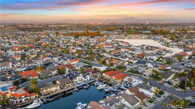 16455 Ladona Circle, Huntington Beach, CA 92649