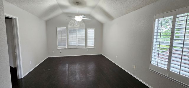 2956 S Bend Drive, Dallas, TX 75229