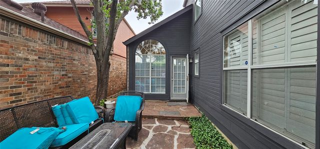 2956 S Bend Drive, Dallas, TX 75229