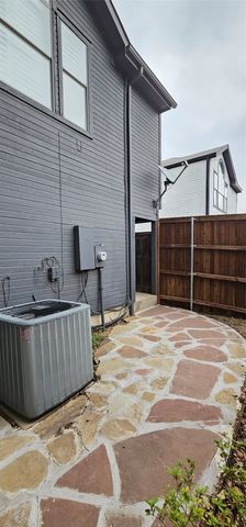 2956 S Bend Drive, Dallas, TX 75229