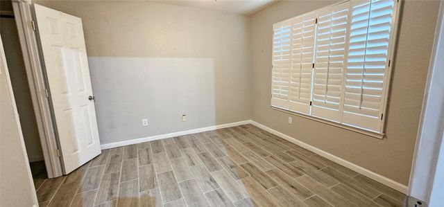 2956 S Bend Drive, Dallas, TX 75229