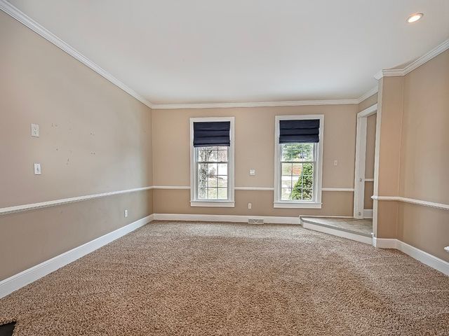 2515 Alydar Dr, Franklin Park, PA 15090