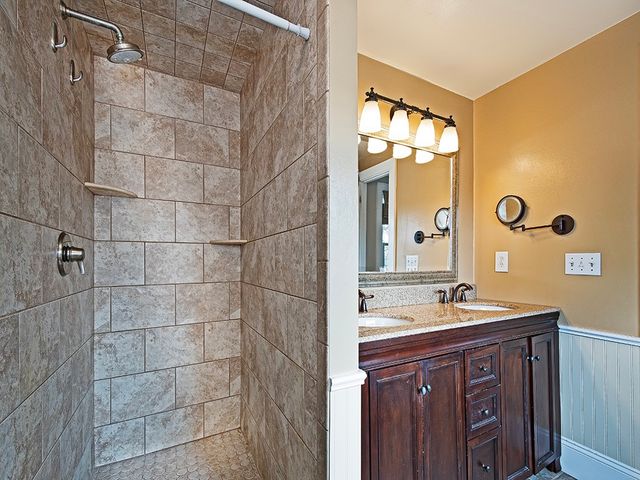 2515 Alydar Dr, Franklin Park, PA 15090