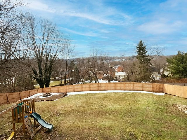 2515 Alydar Dr, Franklin Park, PA 15090