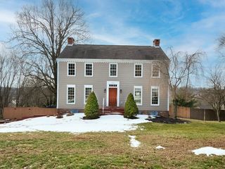 2515 Alydar Dr, Franklin Park, PA 15090