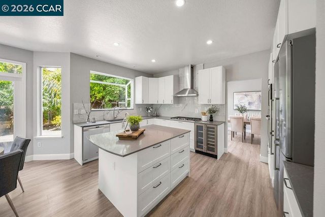 55 La Honda Ct, Clayton, CA 94517