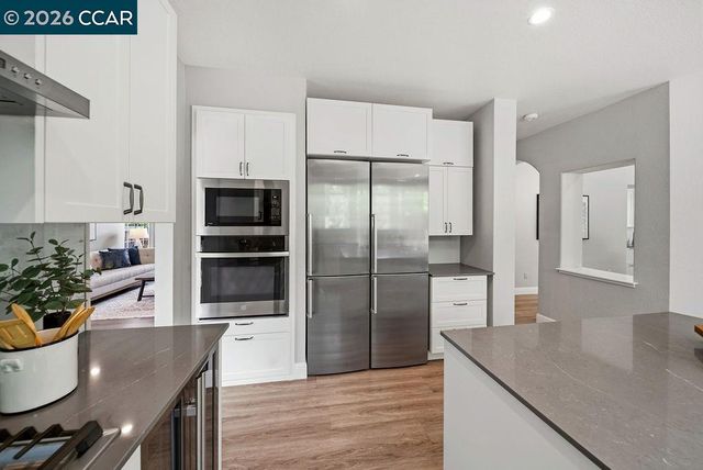 55 La Honda Ct, Clayton, CA 94517