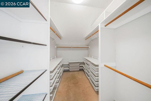 55 La Honda Ct, Clayton, CA 94517