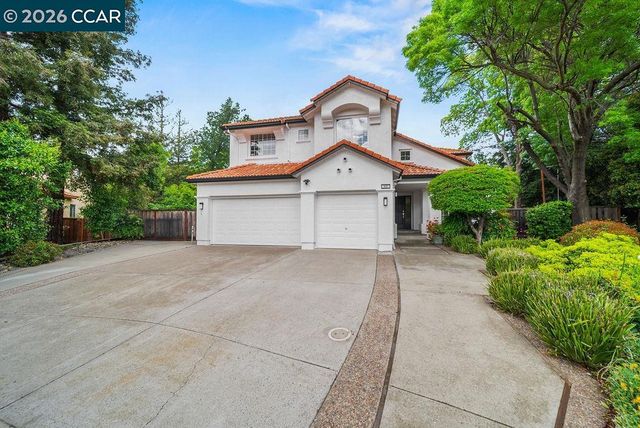 55 La Honda Ct, Clayton, CA 94517