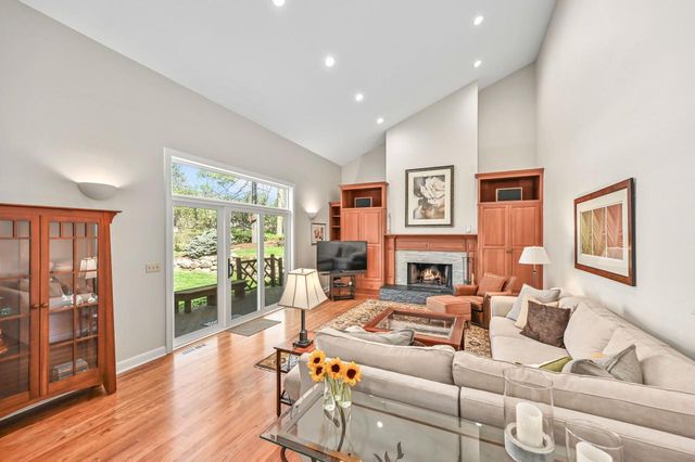 3185 Brehon COURT, Brookfield, WI 53005