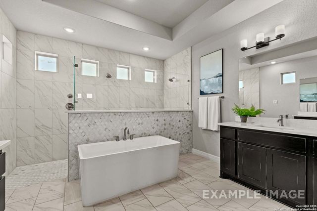 478 Poe Parkway, Castroville, TX 78009