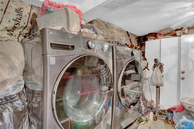 60-23 77th Place, Middle Village, NY 11379