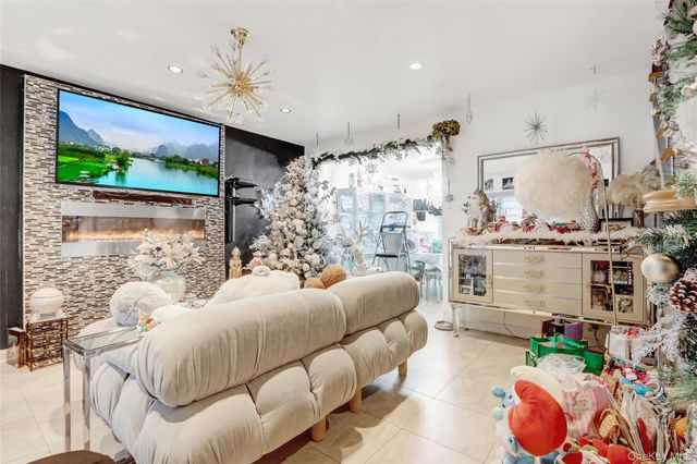 60-23 77th Place, Middle Village, NY 11379