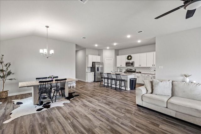 4901 Perennial Lane, La Marque, TX 77568